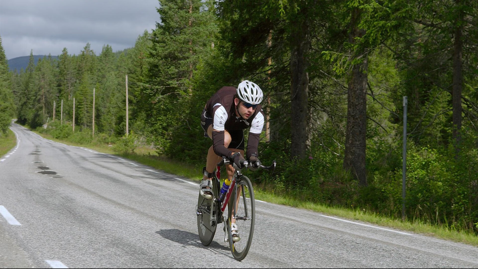 爱游戏真人体育娱乐-苏炳添体验高原训练对心肺影响较大，苏炳添原地跳高
